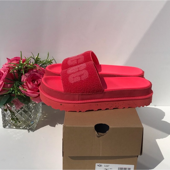 UGG Laton Slide - Picture 8 of 10